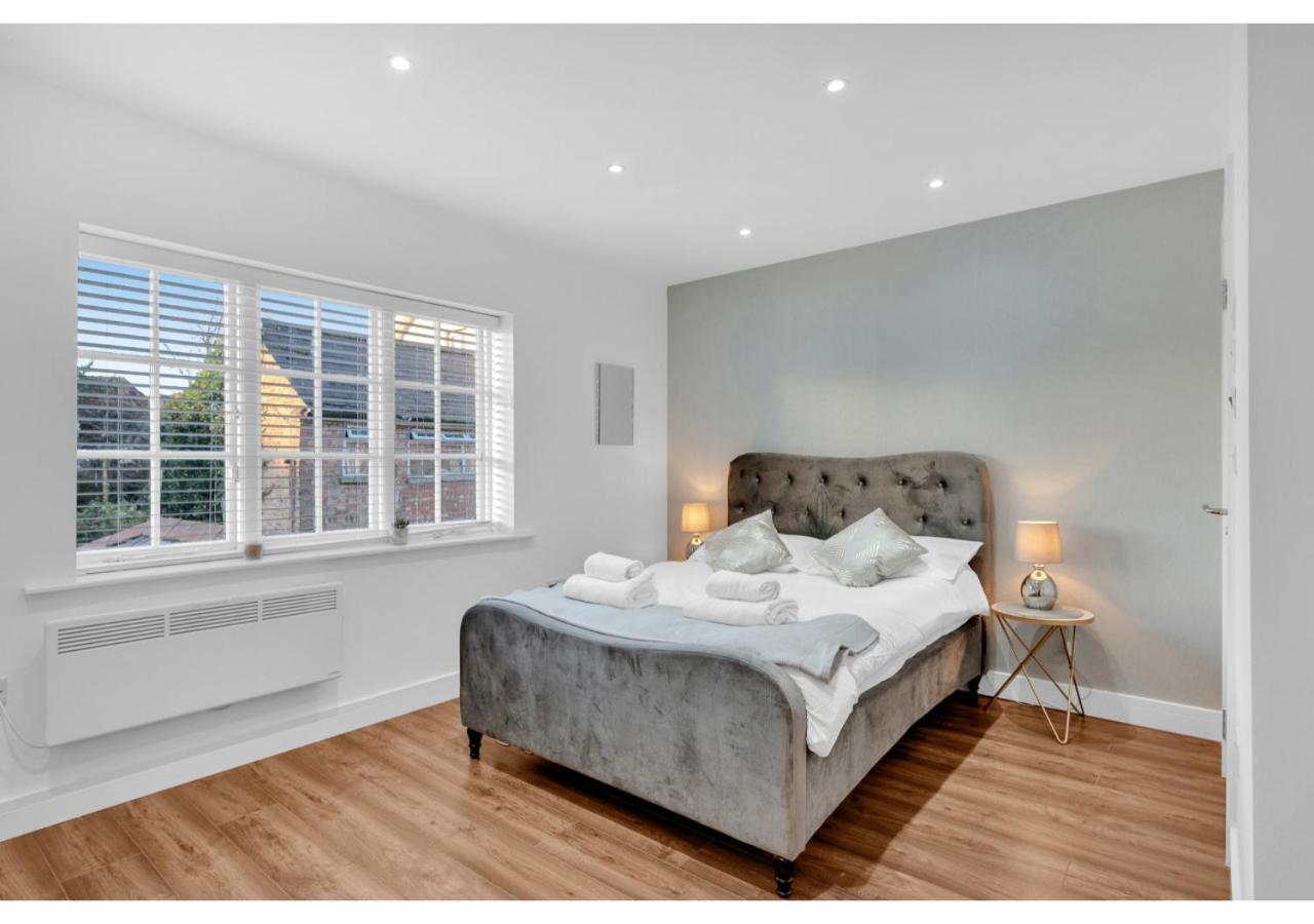 Classic 2Bd Flat In 切姆 外观 照片