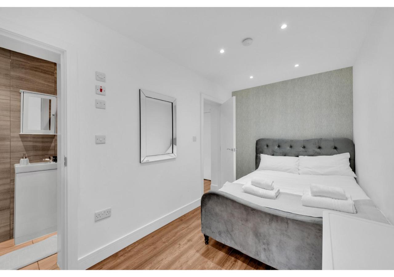 Classic 2Bd Flat In 切姆 外观 照片