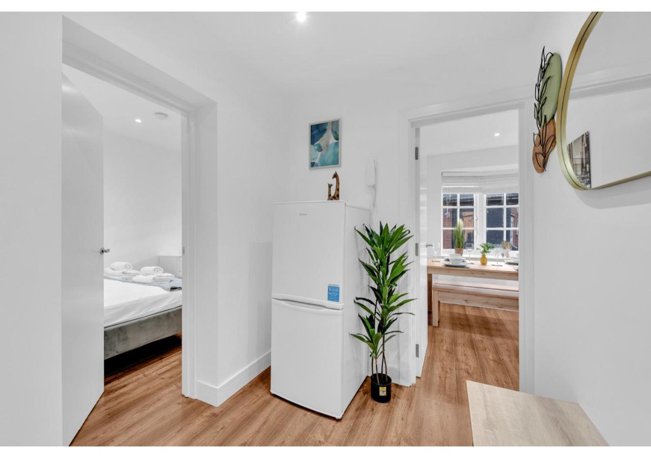Classic 2Bd Flat In 切姆 外观 照片